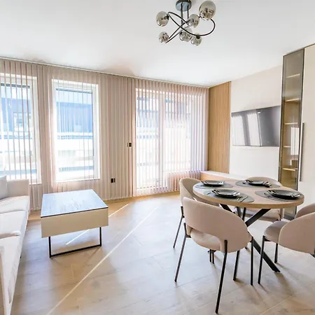 2br Luxury & Mountain View & Free Garage & Panorama Balcony Apartment