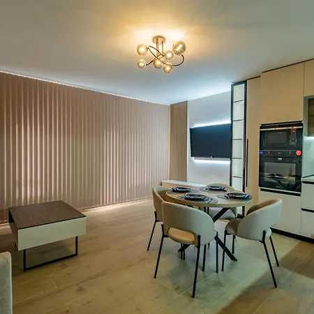 Apartment 2br Luxury & Mountain View & Free Garage & Panorama Balcony Sofia